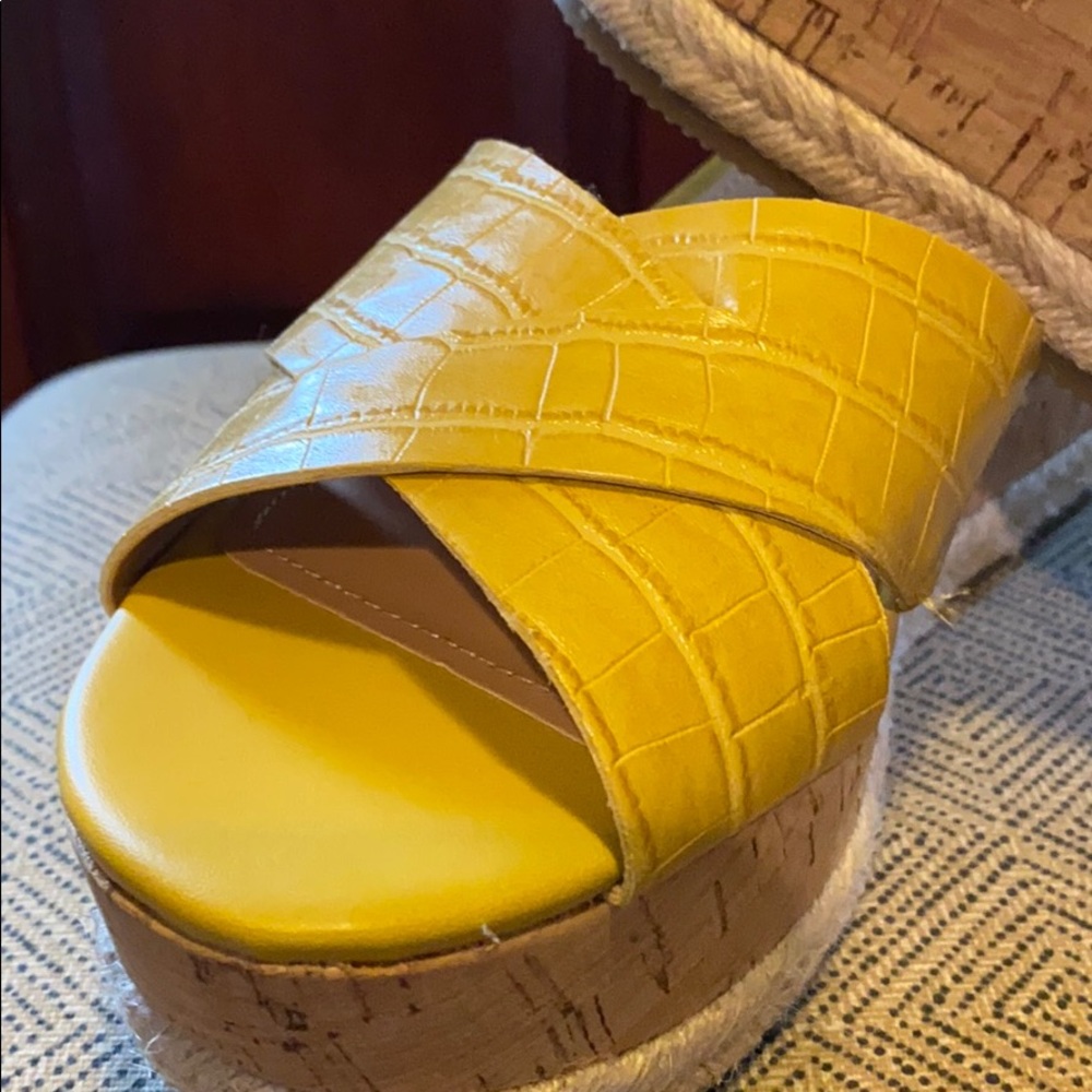 ~Marc Fisher~ NEW Mustard Yellow Platform … - Picture 2 of 7